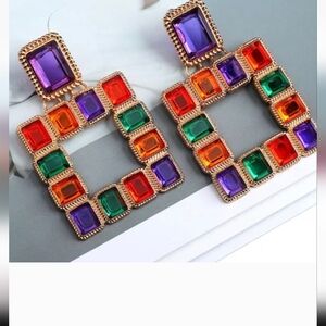 Swarovski Earrings Brilliant Emerald Cuts Golden Hardware Stunning New